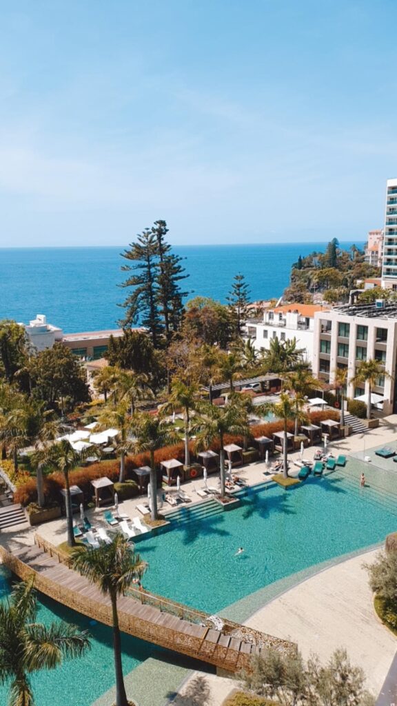 Savoy Palace Funchal - élégance et vues imprenables sur l'Atlantique ✨🌊