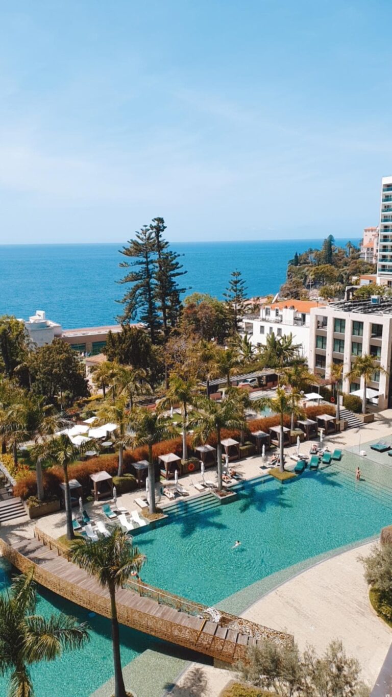 Savoy Palace Funchal - élégance et vues imprenables sur l'Atlantique ✨🌊