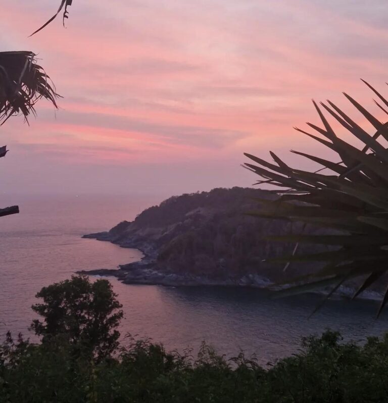 Promthep Cape — Le spot incontournable à Phuket 🌅🌴