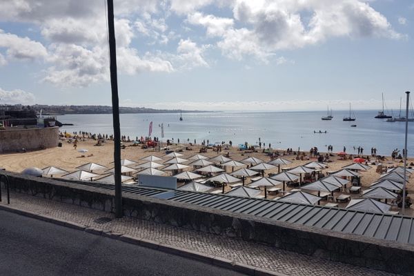 Praia da Duquesa — Plage familiale à Cascais 🌊