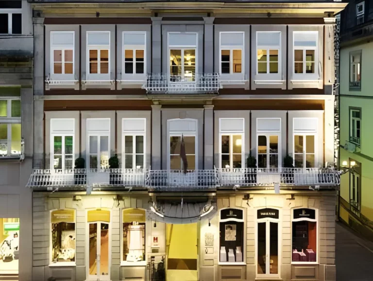 Grande Hotel do Porto — Dormir au cœur de Porto, dans une rue piétonne