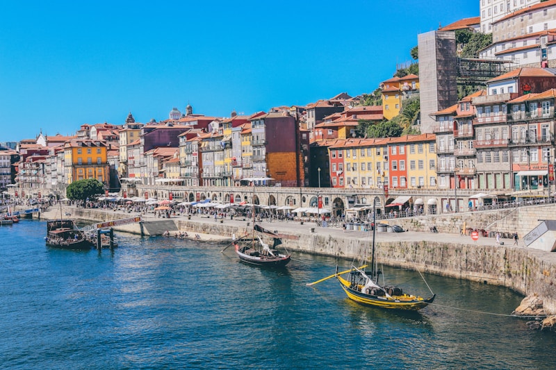 Porto — La ville aux mille couleurs sur le Douro 🍷🌉
