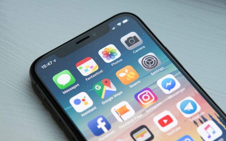 9 applications mobiles indispensables pour voyager en famille