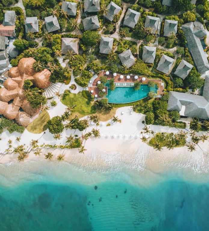 SAii Phi Phi Island Village — Un écrin tropical entre jungle et mer turquoise 🏝️🌴