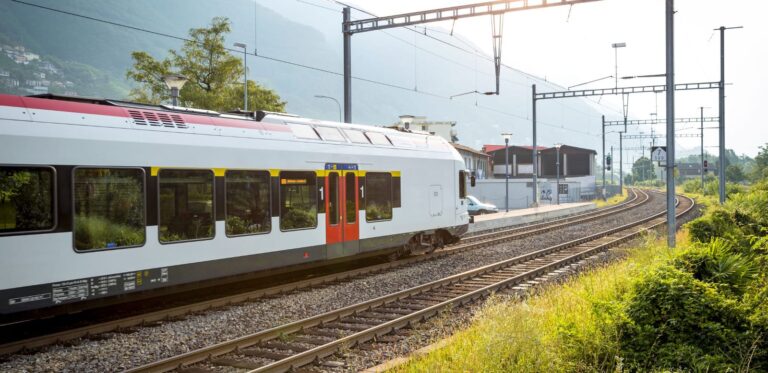 Bagages CFF : voyager léger en train en famille