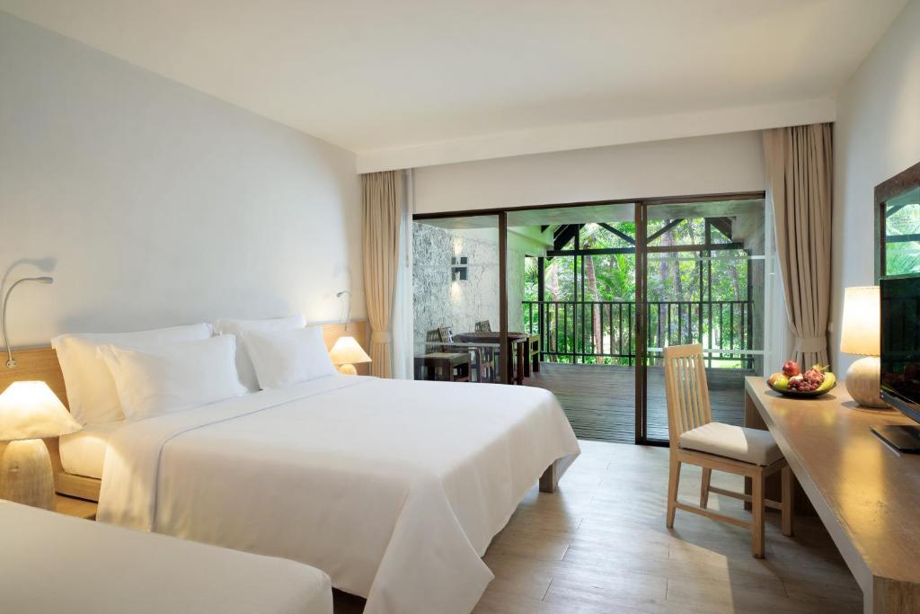 Wyndham Hua Hin Pranburi Resort & Villas