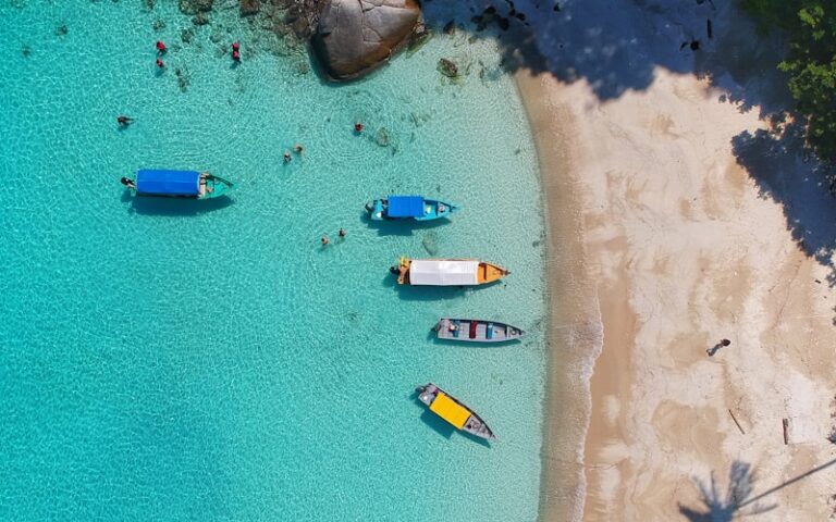 En hiver : 5 idées pour un long voyage au chaud en famille