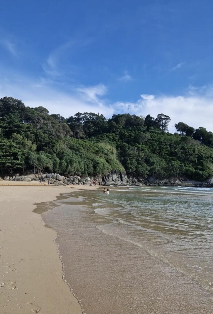 Plage de Naï Harn