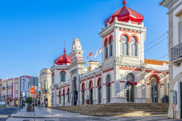 Loulé — Village authentique et marché artisanal en Algarve 🏺