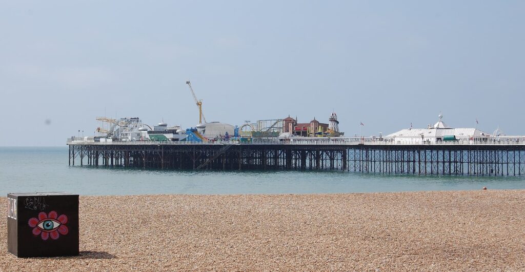 Brighton — La plage, la jetée et un palais indien