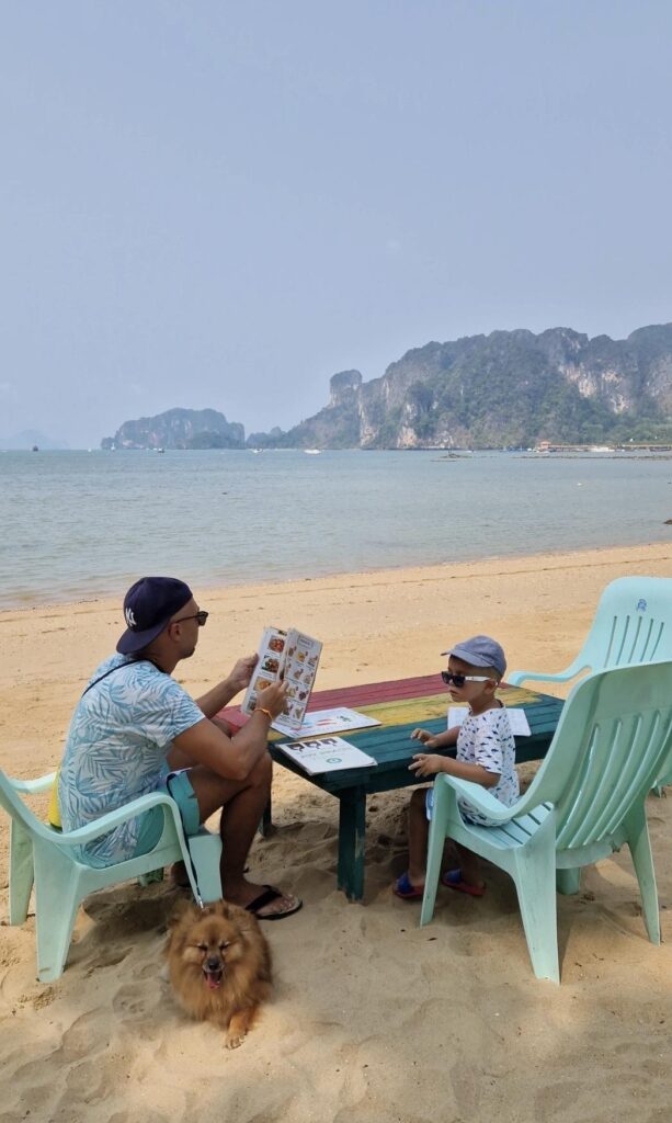Krabi — Entre falaises, plages paradisiaques et îles de rêve 🏝️🌴