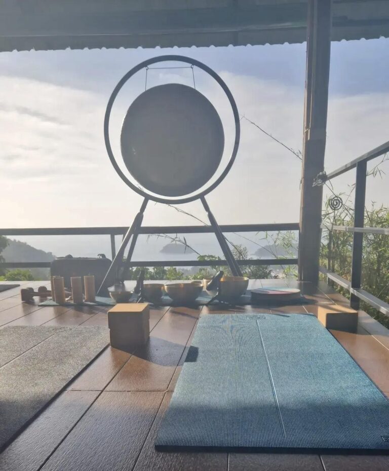 Freedom Project Phuket – Yoga & Sound Bath 🧘‍♀️🎶