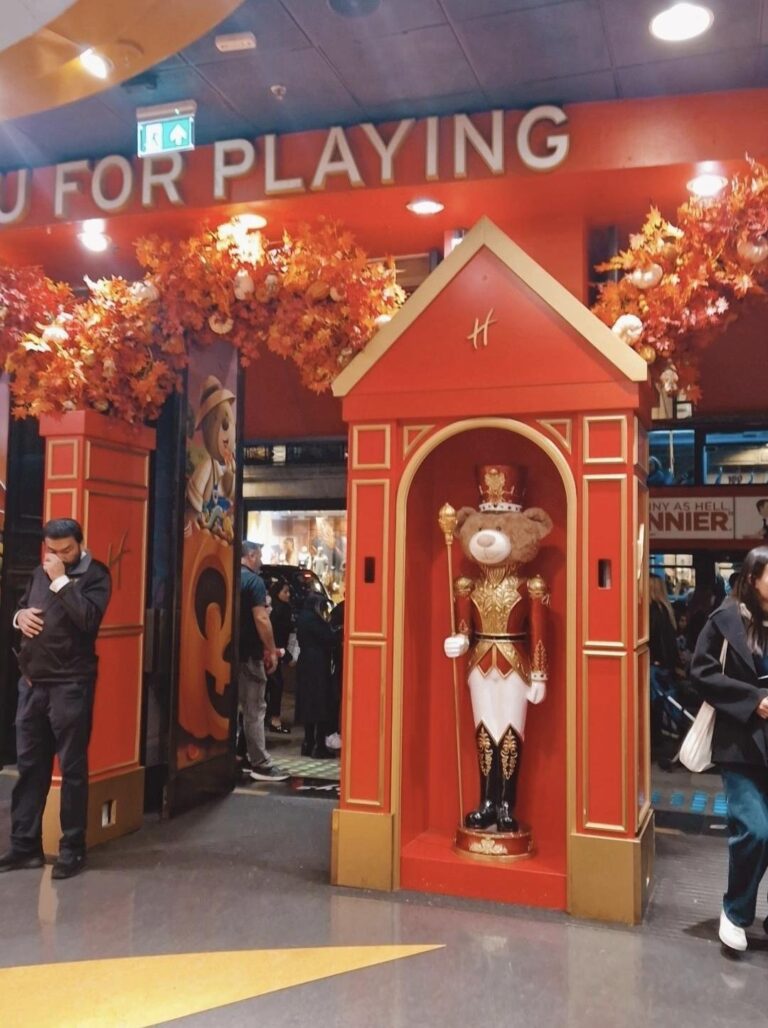 Hamleys London — Le paradis du jouet où l'on crée sa propre peluche